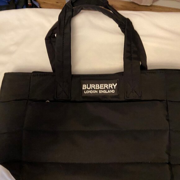 Women's Black Quilted Shoulder Bag - Picture 3 of 8